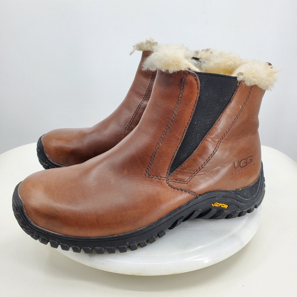 UGG Australia Brown Leather Sheepskin Vibram Chelsea Boots Womens 8 Winter Snow